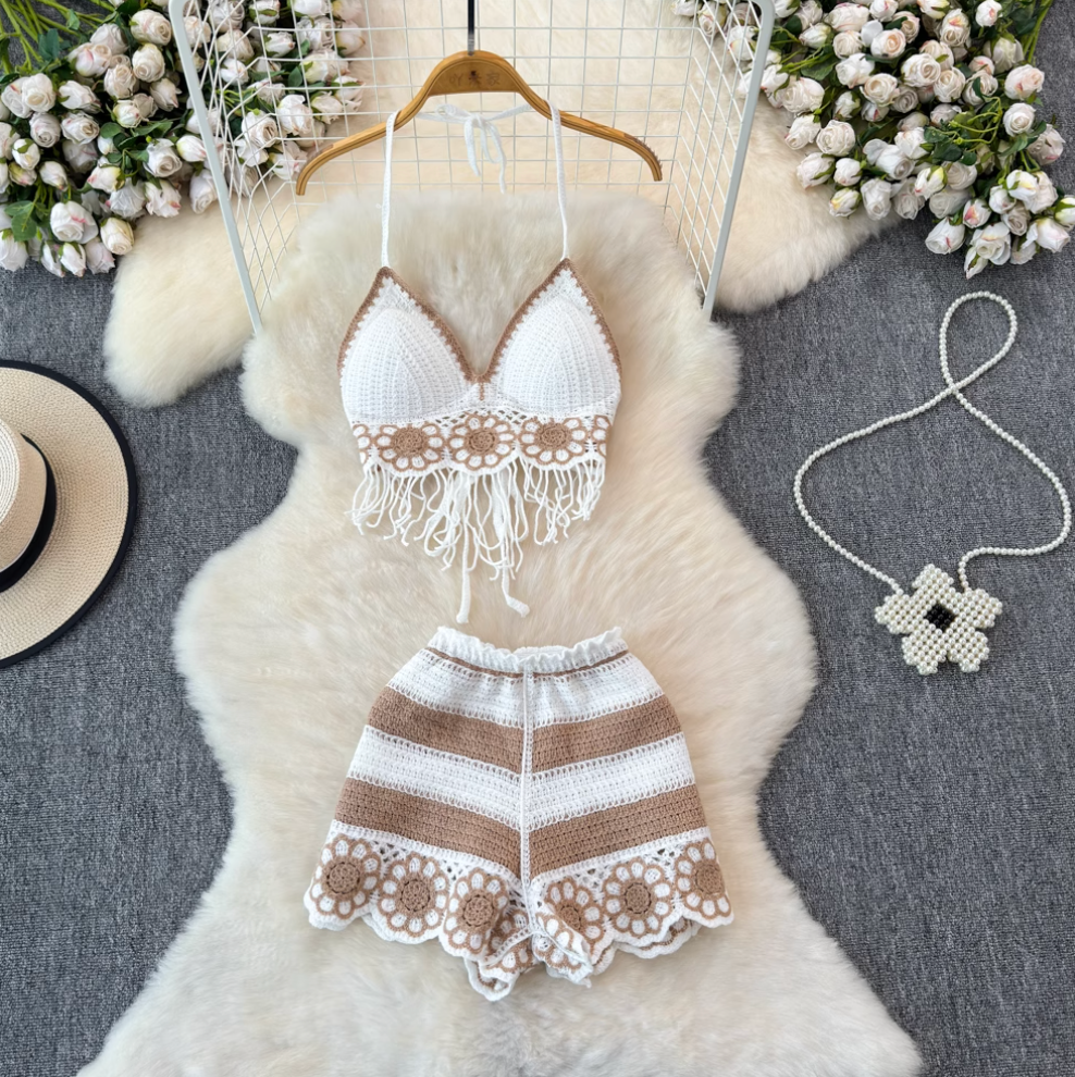 V-neck Fringed Bikini & Shorts 2Pcs
