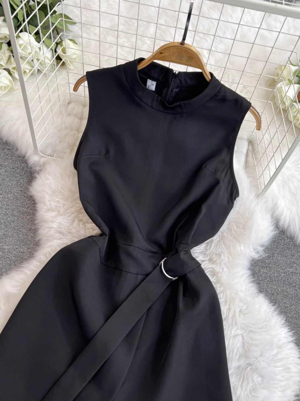 Simple Design Black Sleeveless Rompers
