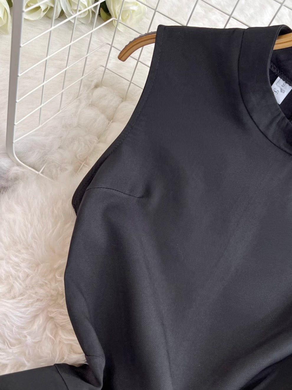 Simple Design Black Sleeveless Rompers