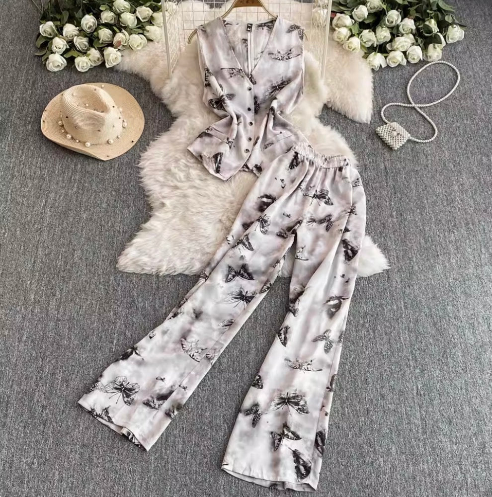 Printed V-neck Top & Trousers 2Pcs