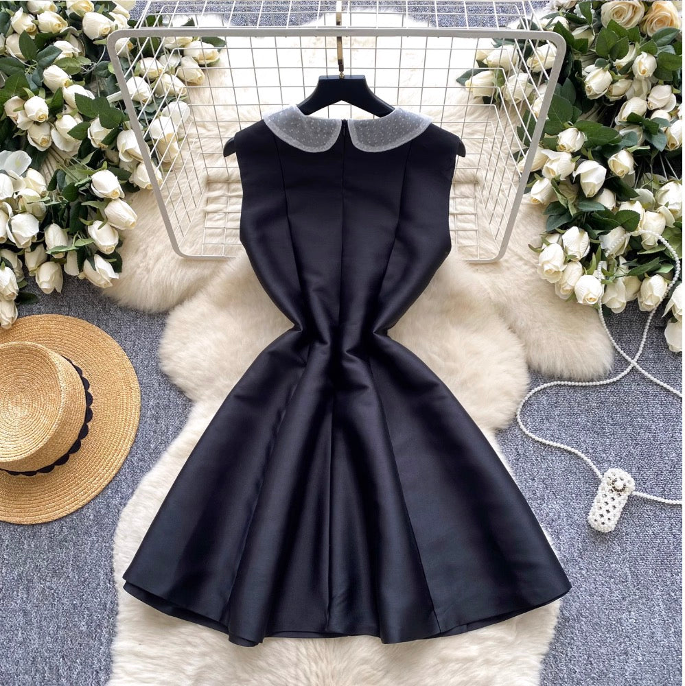 High-end White Lace Black Dress