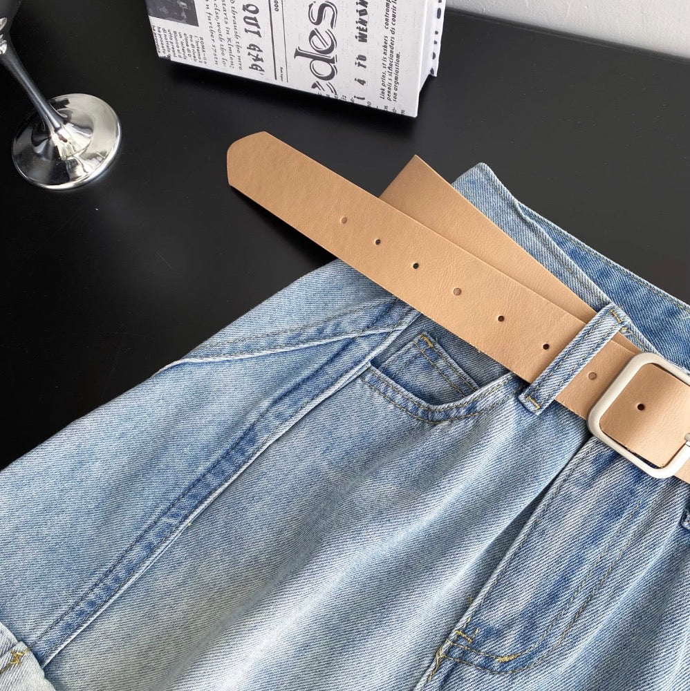 Rolled-up Denim Shorts with Belt