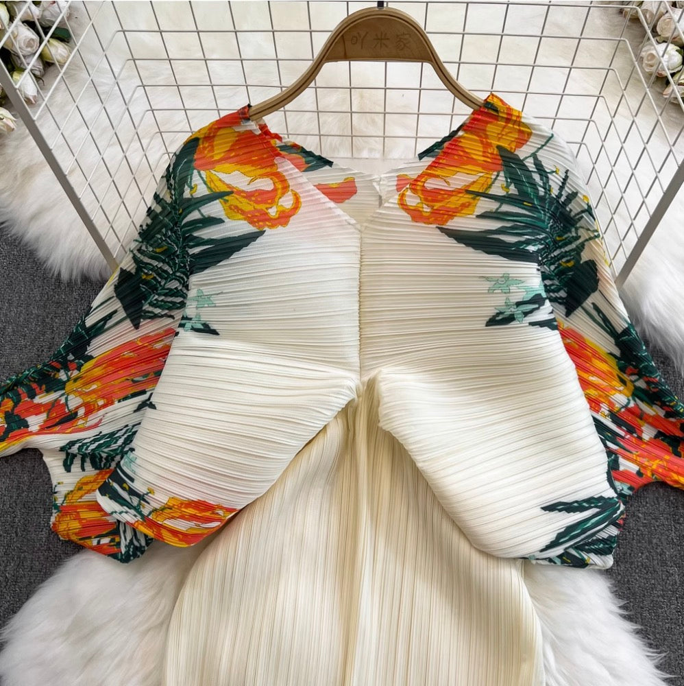 Bat Sleeve Pleated Printed Dress