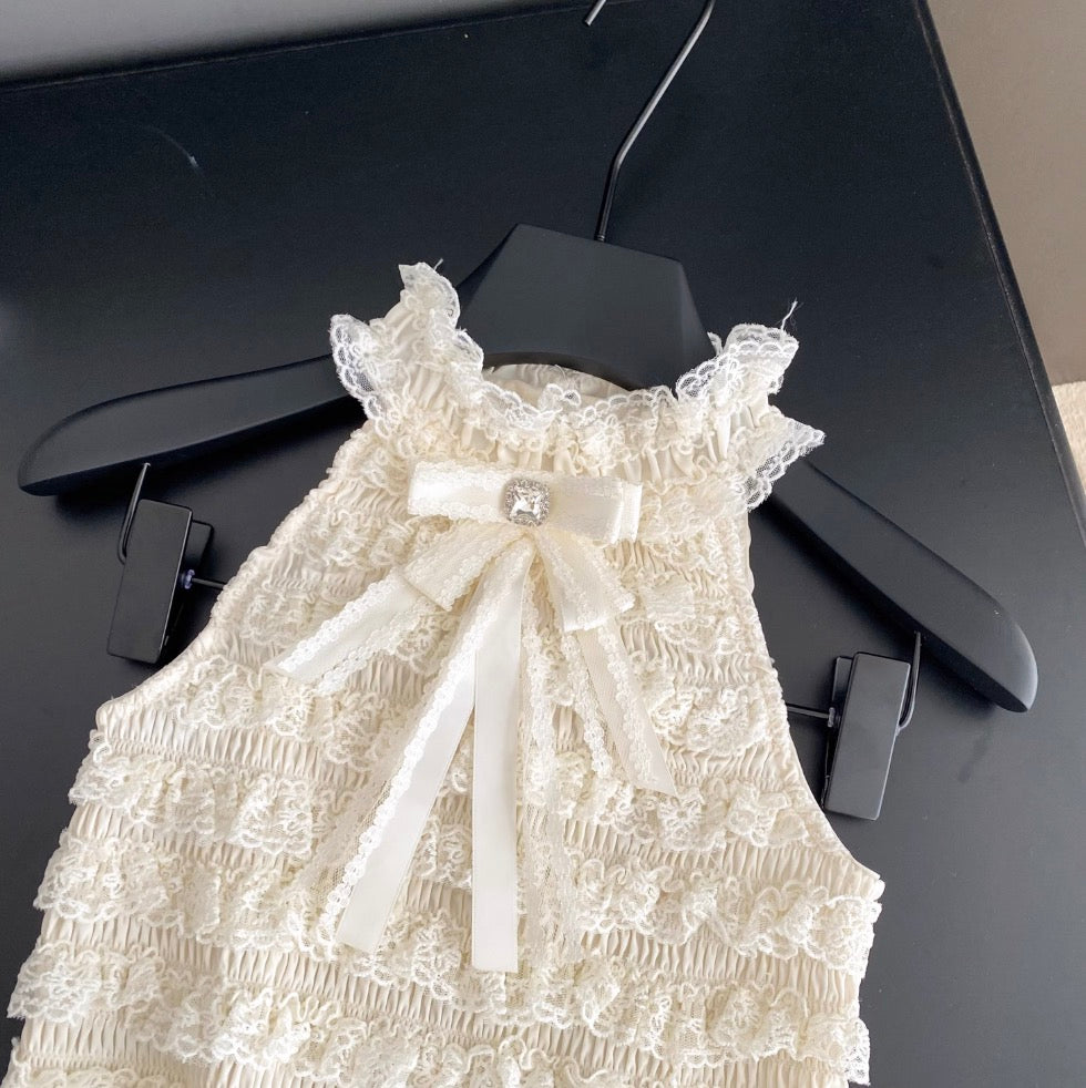 Bow-tie Lace Trim Sleeveless Top