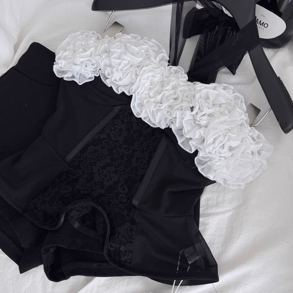 Color-blocking Ruffled Mesh Halter Top