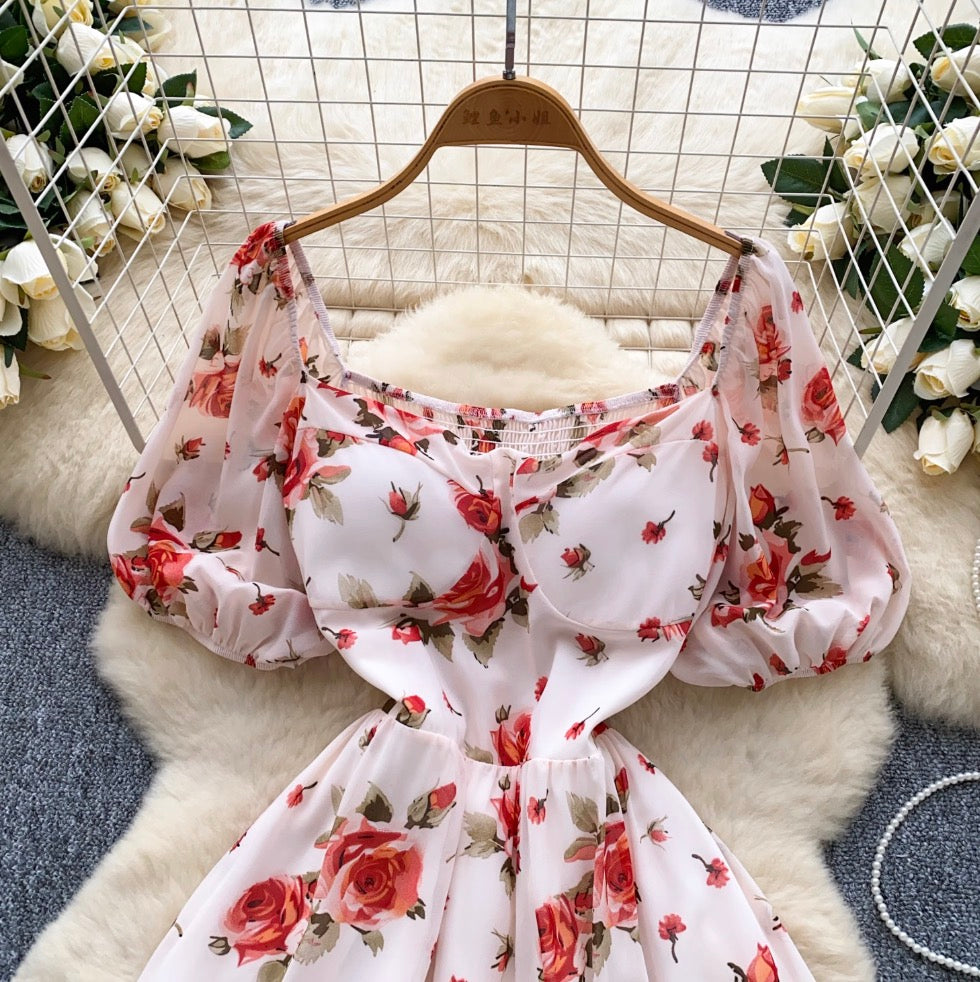 Vintage Puffy Sleeve Floral Dress