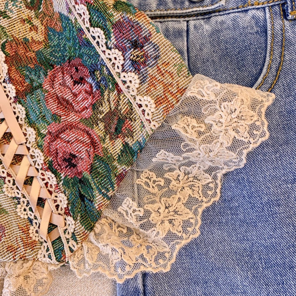 Oil Painting Floral Lace-up Top