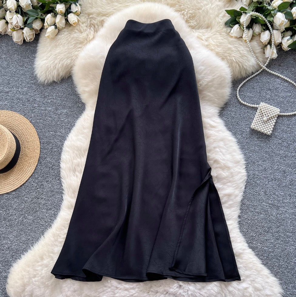 Simple Design Solid Color Split Skirt