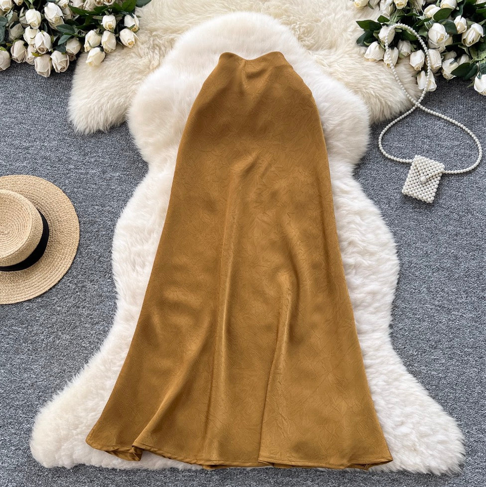 Simple Design Solid Color Split Skirt