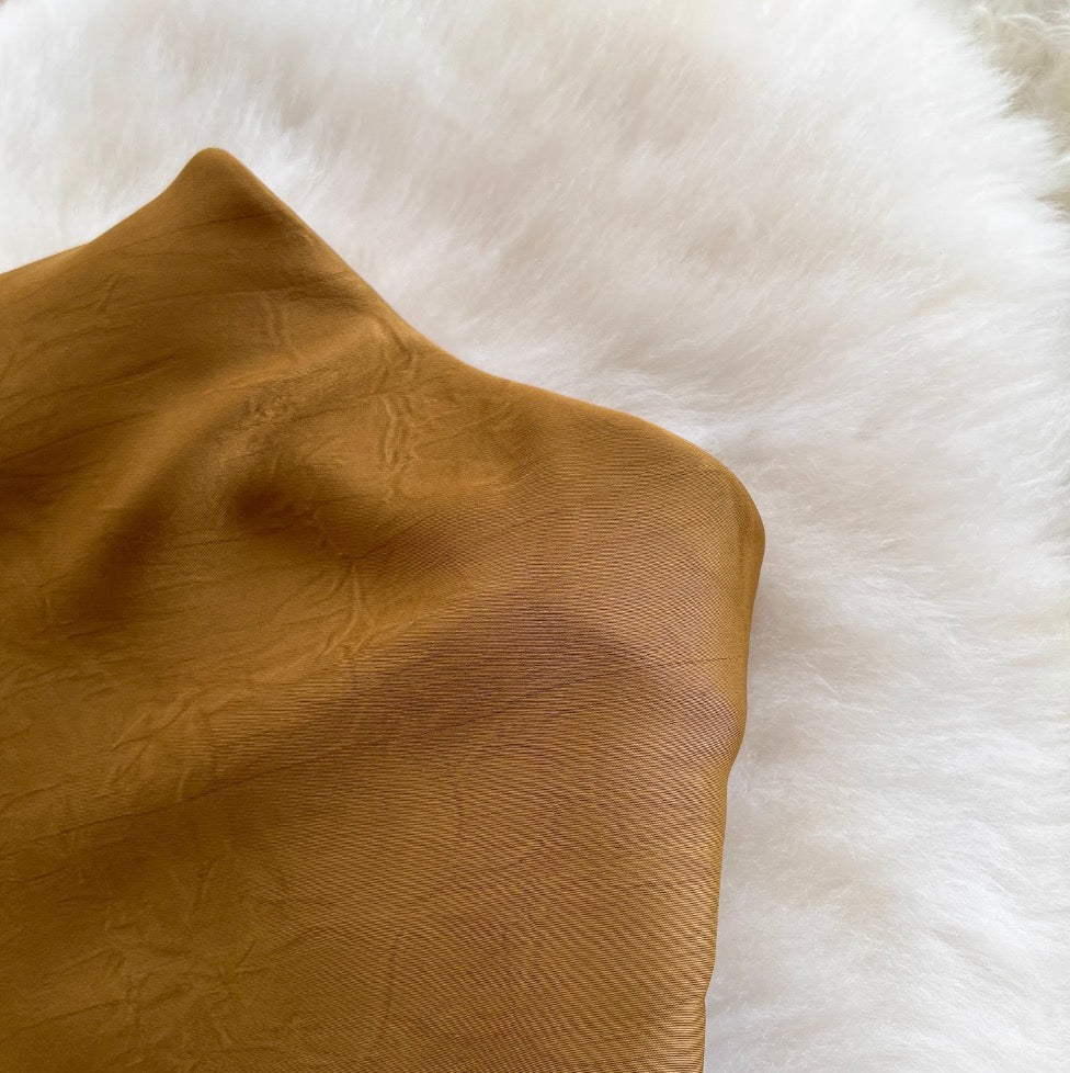 Simple Design Solid Color Split Skirt