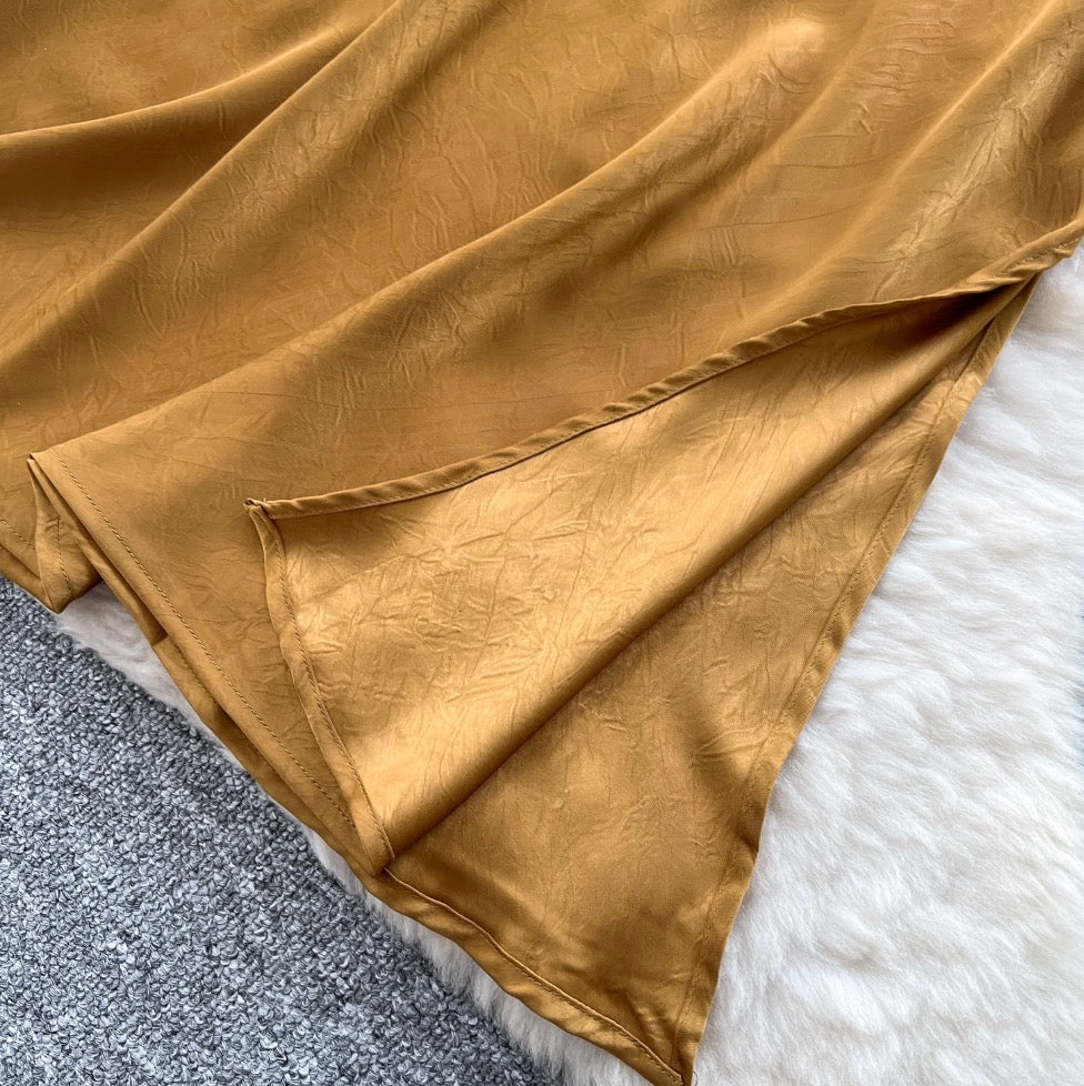Simple Design Solid Color Split Skirt