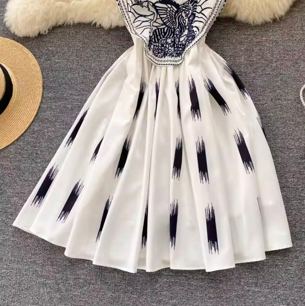 Courtly Embroidered Sleeveless Dress