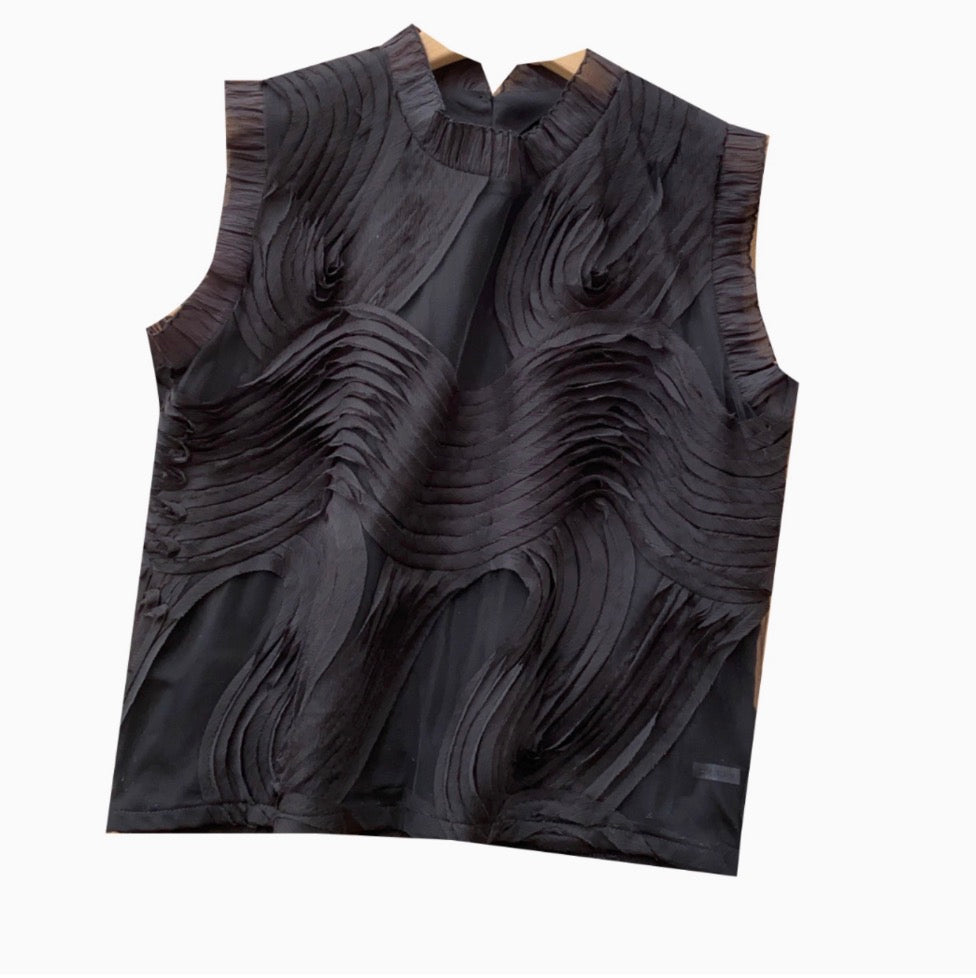 Sweetie Round Collar Ruffled Top