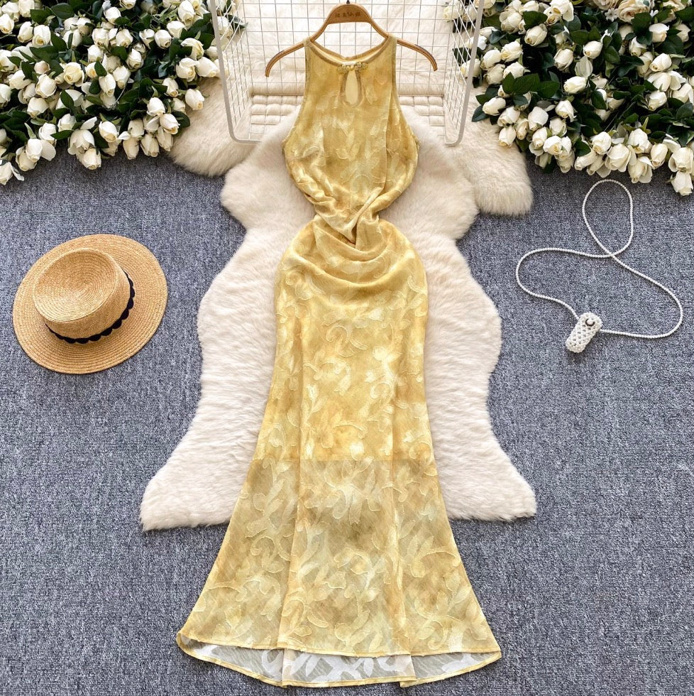 Courtly Petal Buckle Floral Dress
