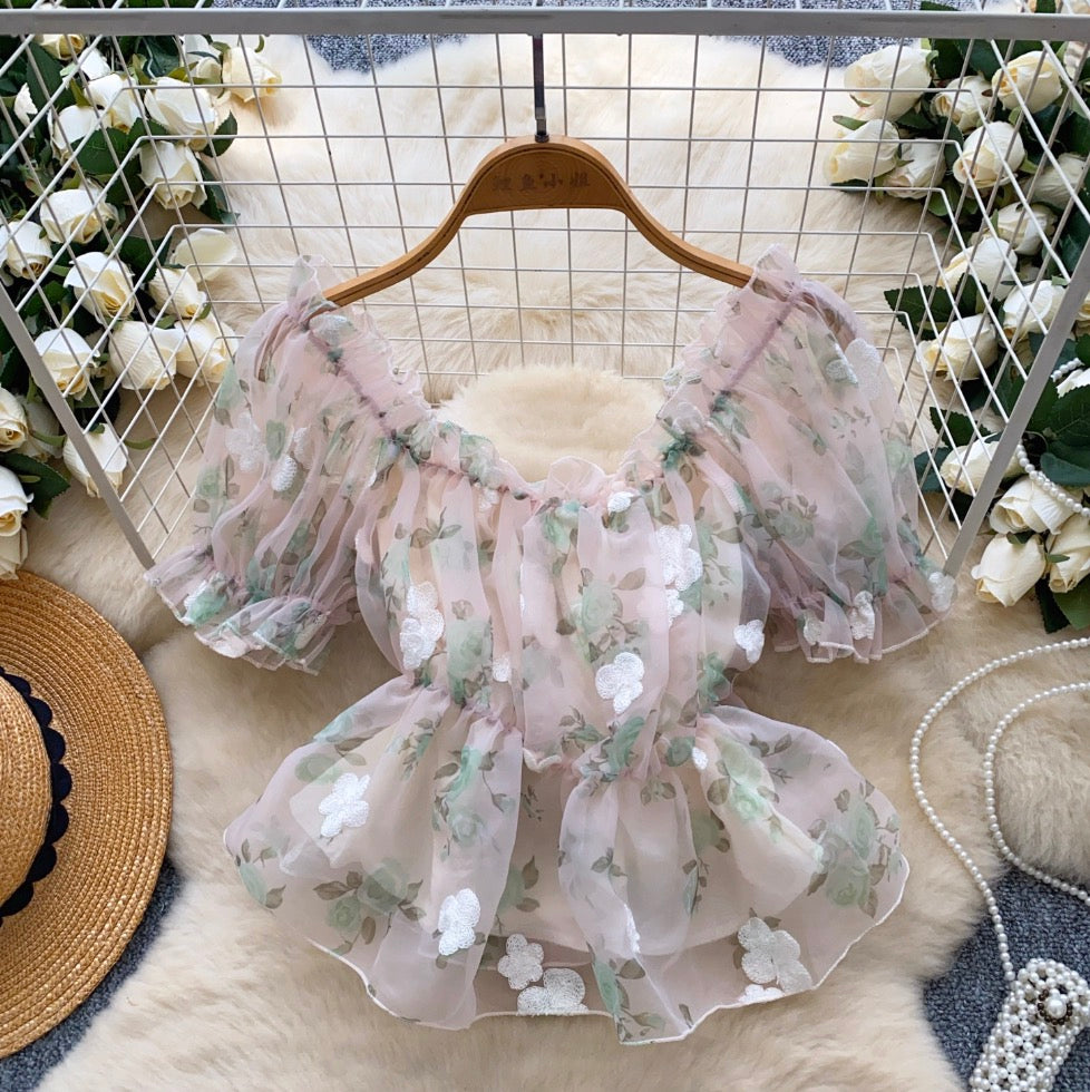 Sweetie Puffy Sleeve Embroidery Floral Shirt