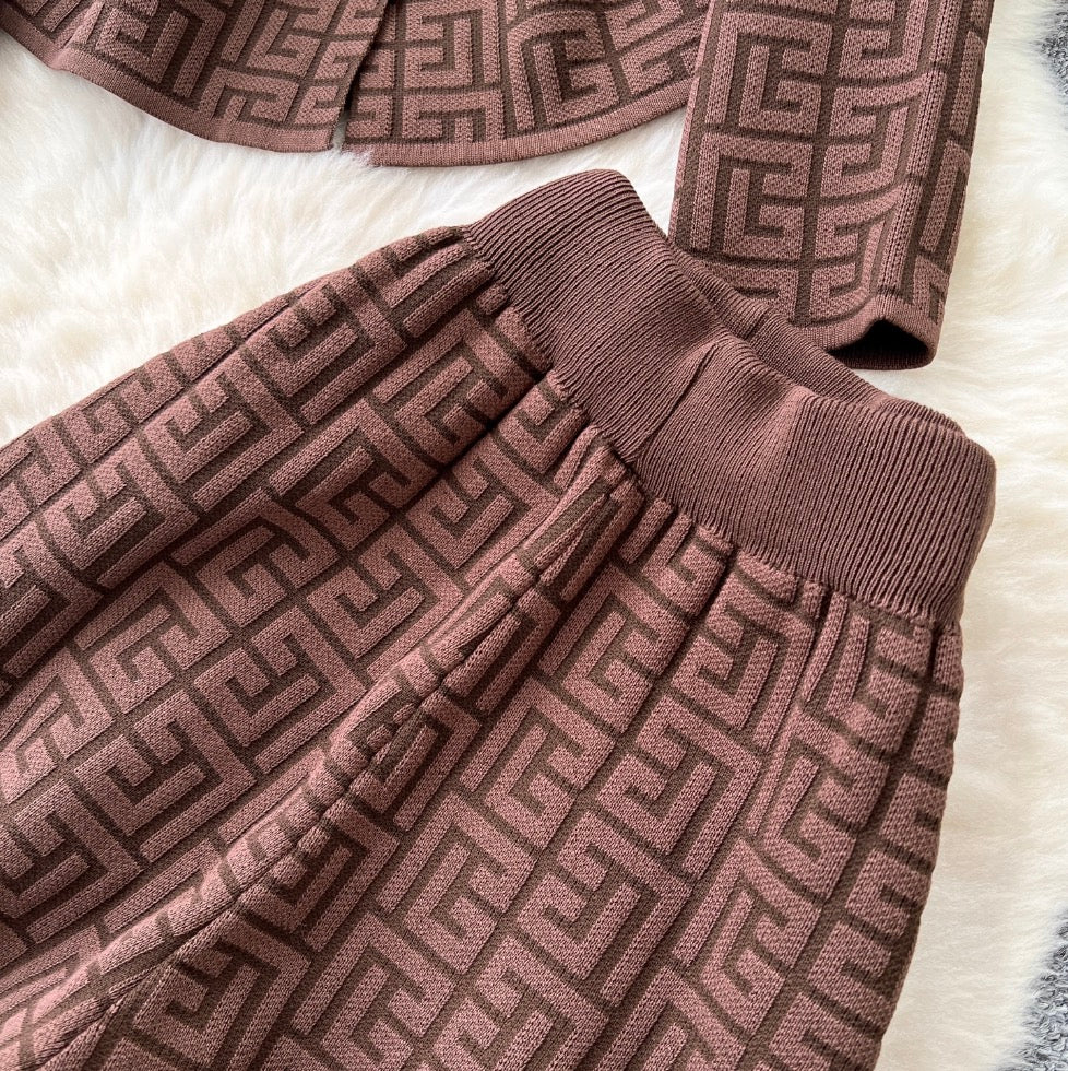 Suit-collar Knitwear & Trousers Maze 2Pcs