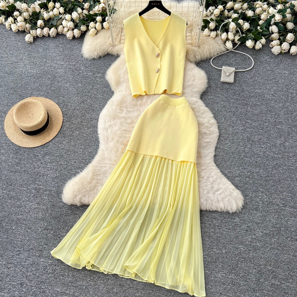 V-neck Knitwear & Mesh Skirt 2Pcs