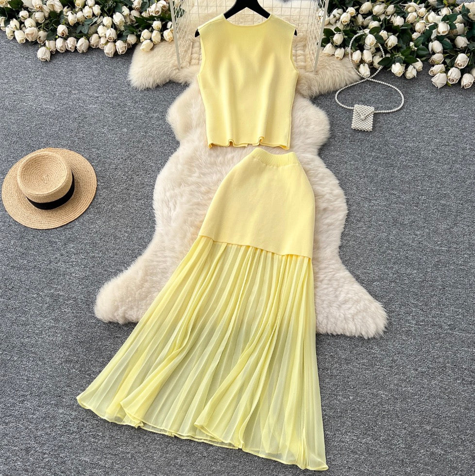 V-neck Knitwear & Mesh Skirt 2Pcs