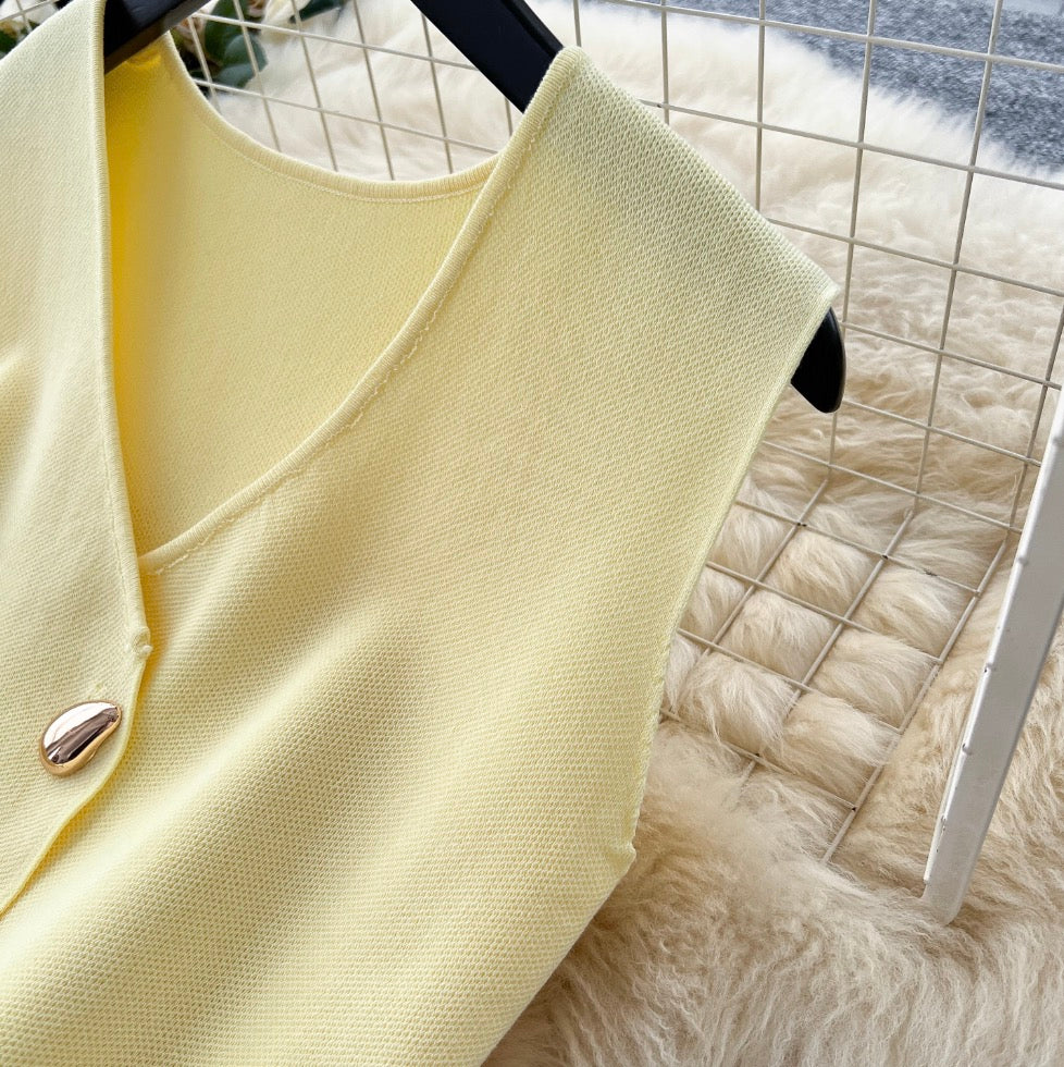 V-neck Knitwear & Mesh Skirt 2Pcs