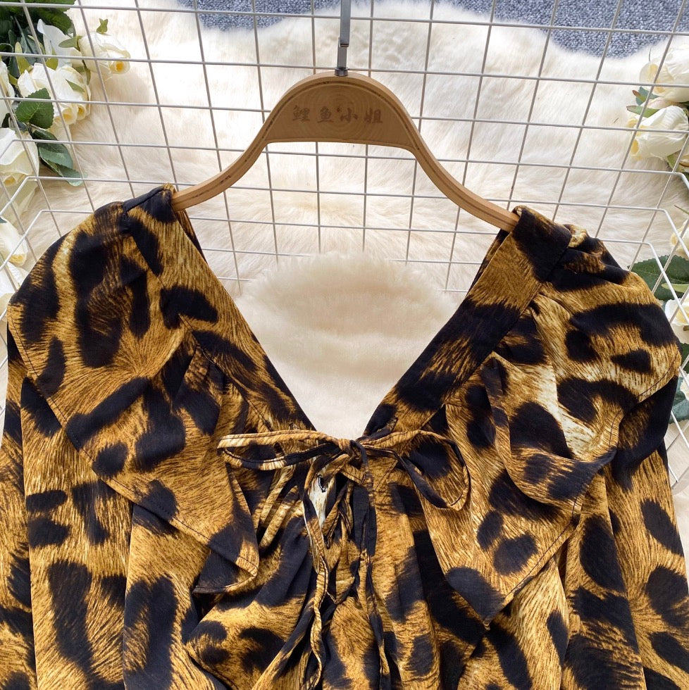V-neck Leopard Printed Chiffon Shirt