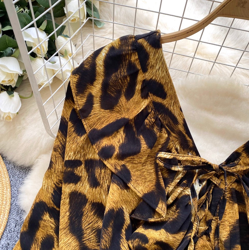V-neck Leopard Printed Chiffon Shirt
