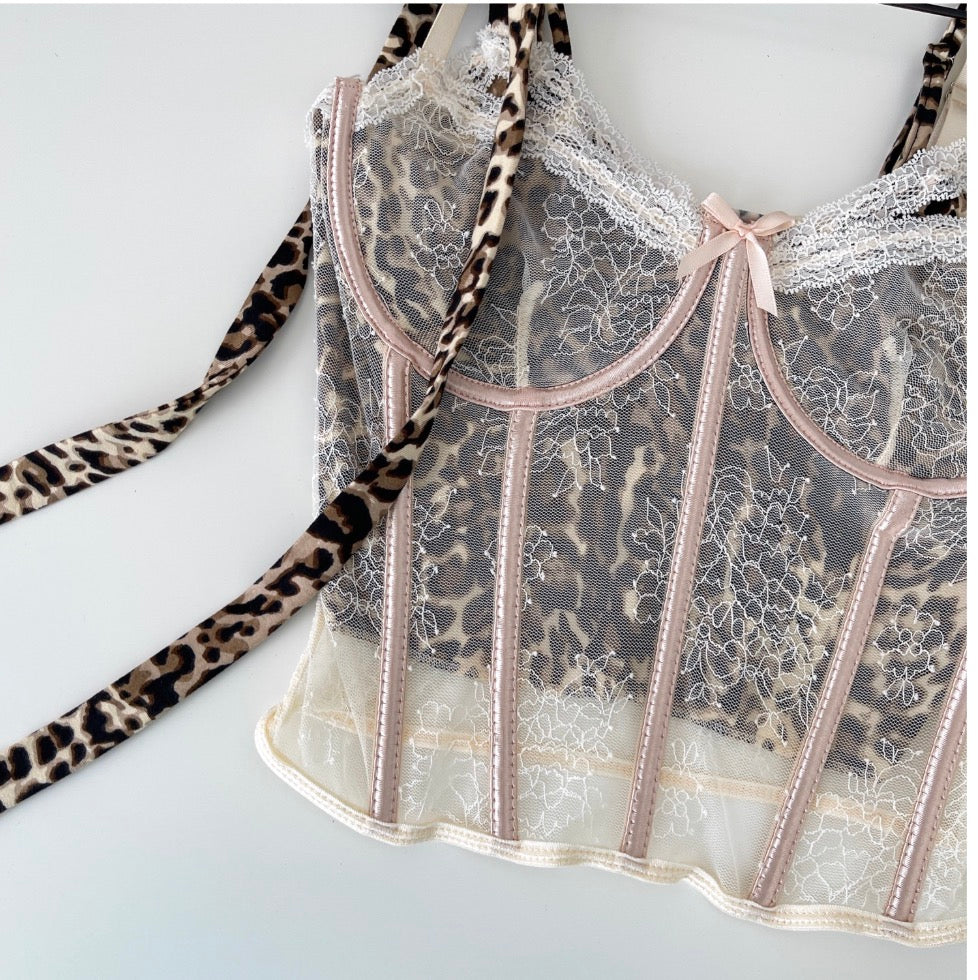 Leopard Printed Fishbone Mesh Camisole
