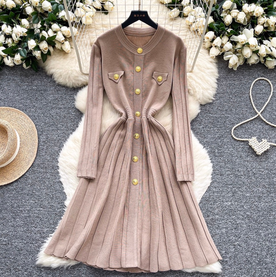 Vintage Round Collar Knit Dress