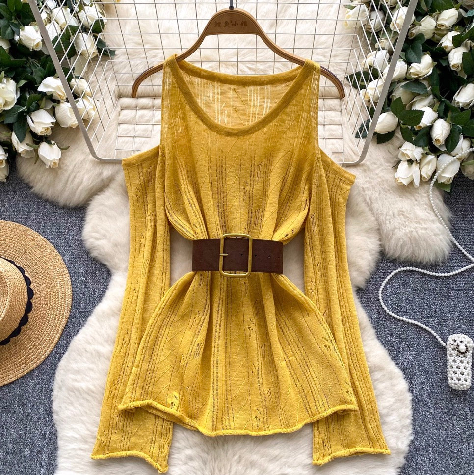 Vintage Hollowed Top with Belt