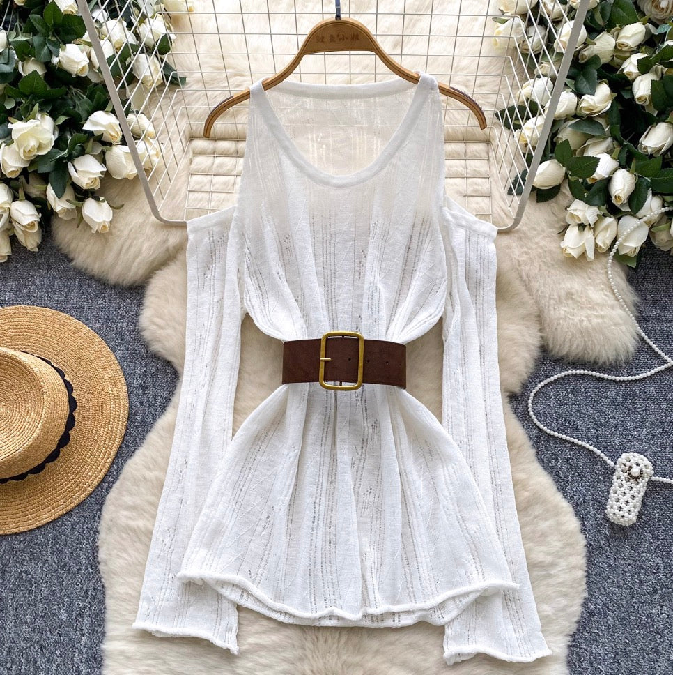 Vintage Hollowed Top with Belt