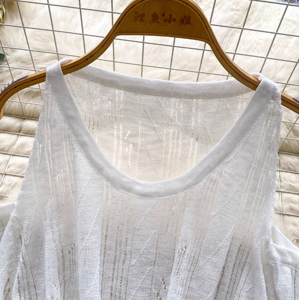 Vintage Hollowed Top with Belt