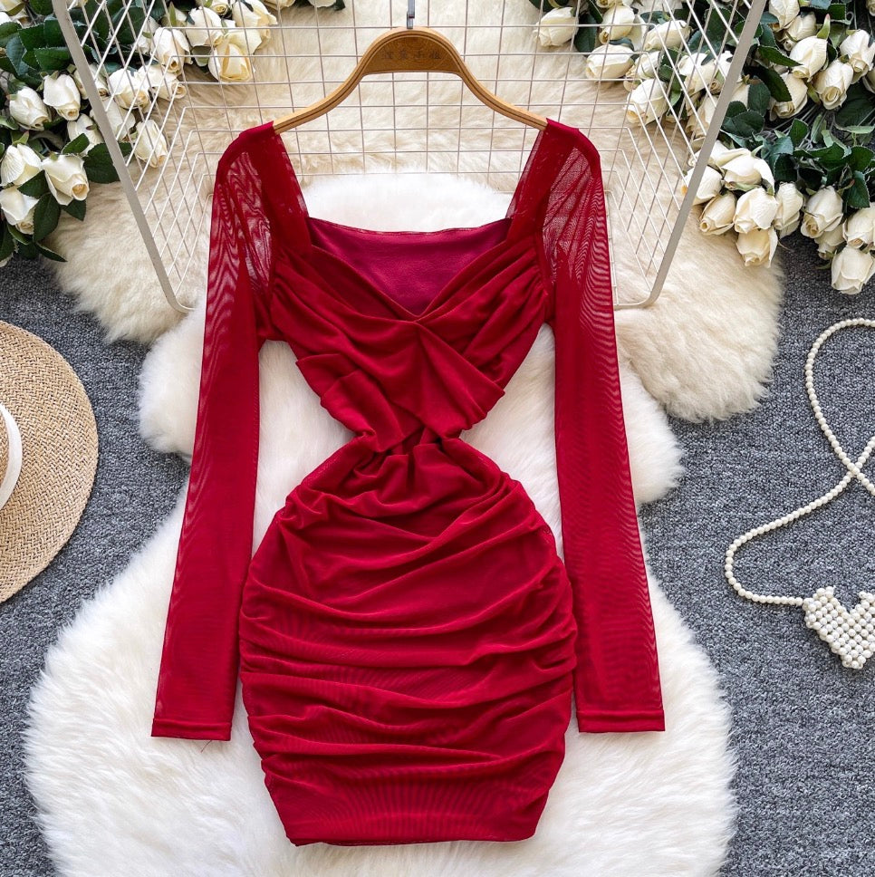 V-neck Knotted Hip-wrapping Dress