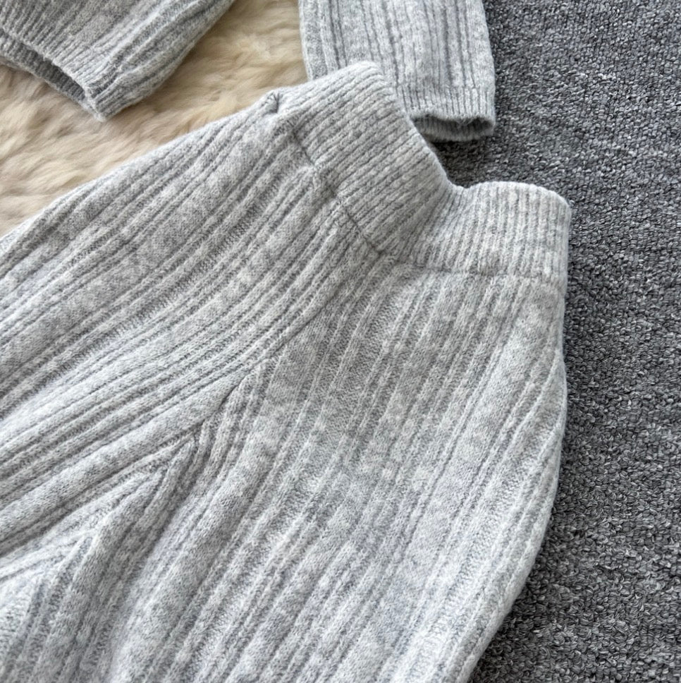 Turtleneck Knitwear & Trousers Casual 2Pcs