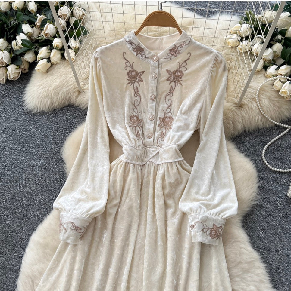 Vintage Embroidery Apricot Velvet Dress