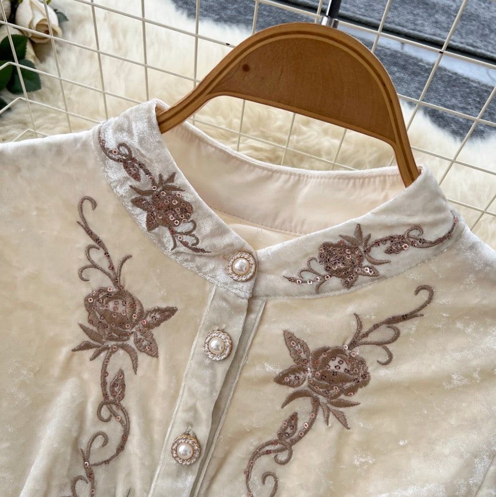 Vintage Embroidery Apricot Velvet Dress