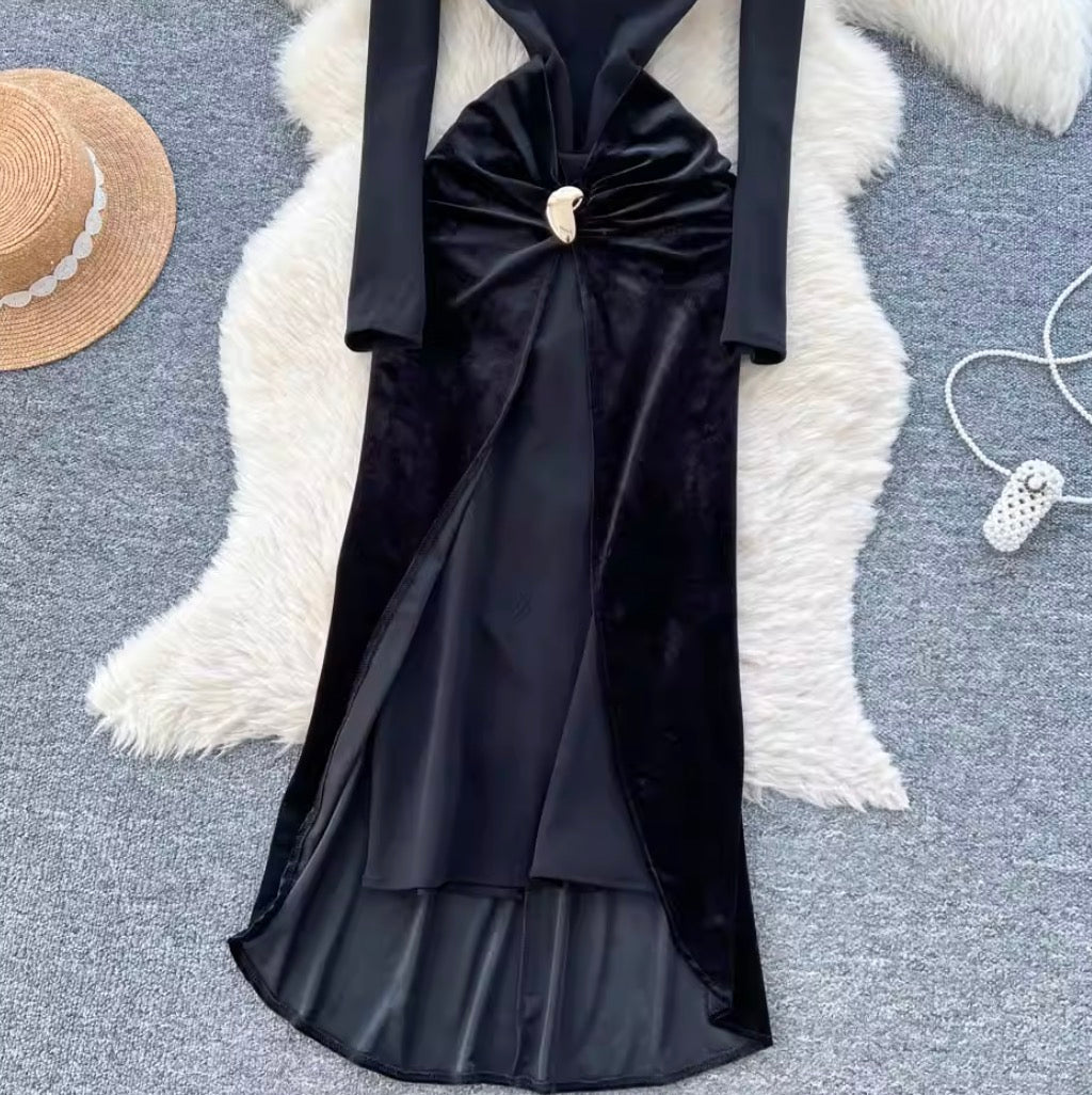 Niche Knotted Black Velvet Dress