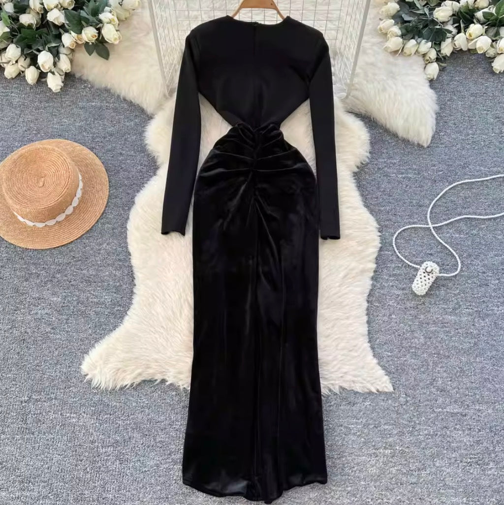 Niche Knotted Black Velvet Dress