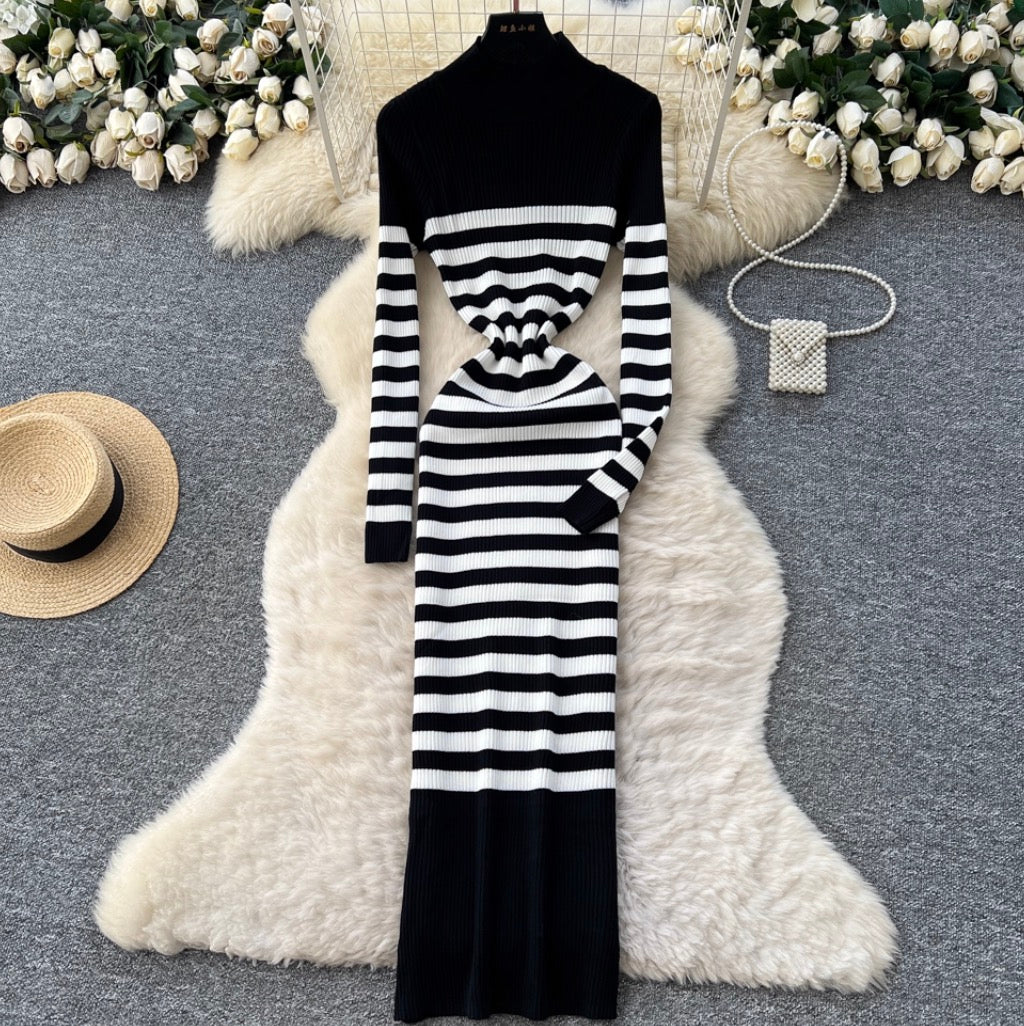 Chic Color-blocking Knit Dress