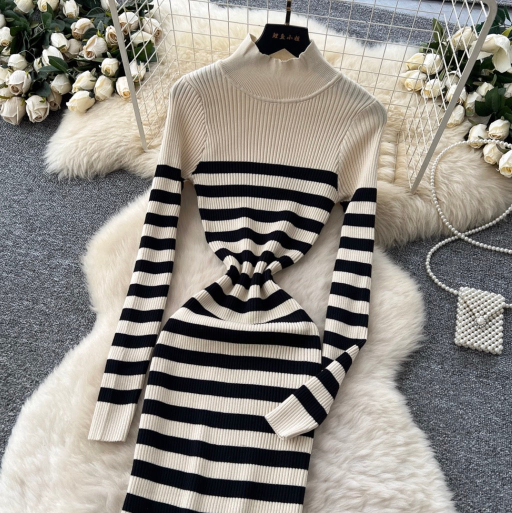 Chic Color-blocking Knit Dress