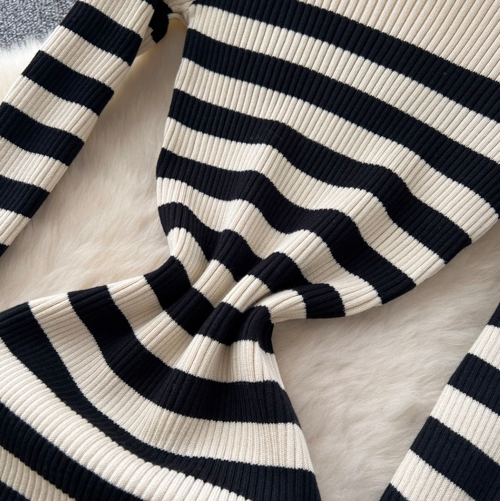 Chic Color-blocking Knit Dress