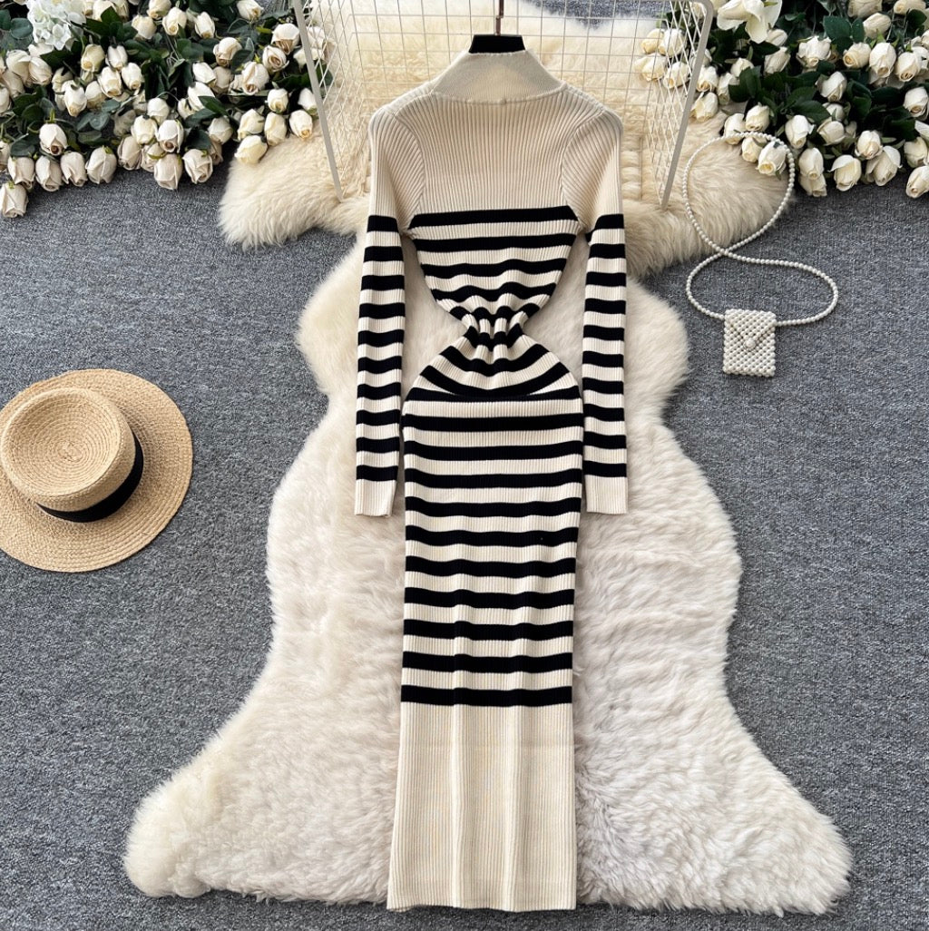 Chic Color-blocking Knit Dress