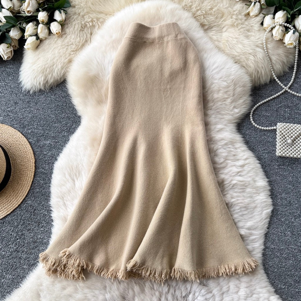 Solid Color Fringed Knit Skirt
