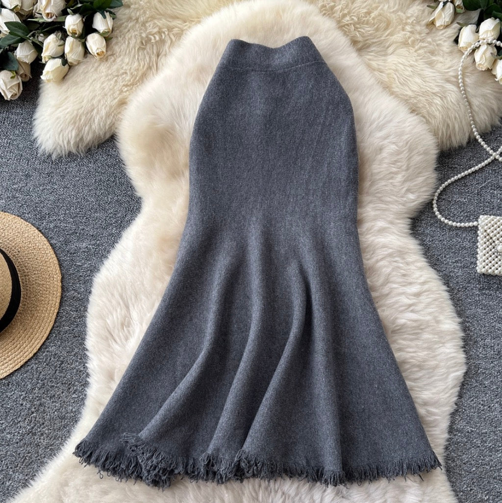 Solid Color Fringed Knit Skirt