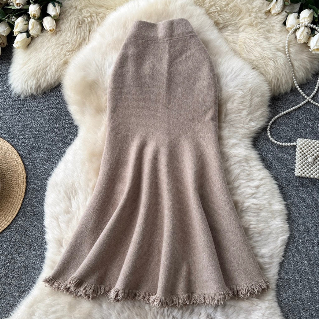 Solid Color Fringed Knit Skirt