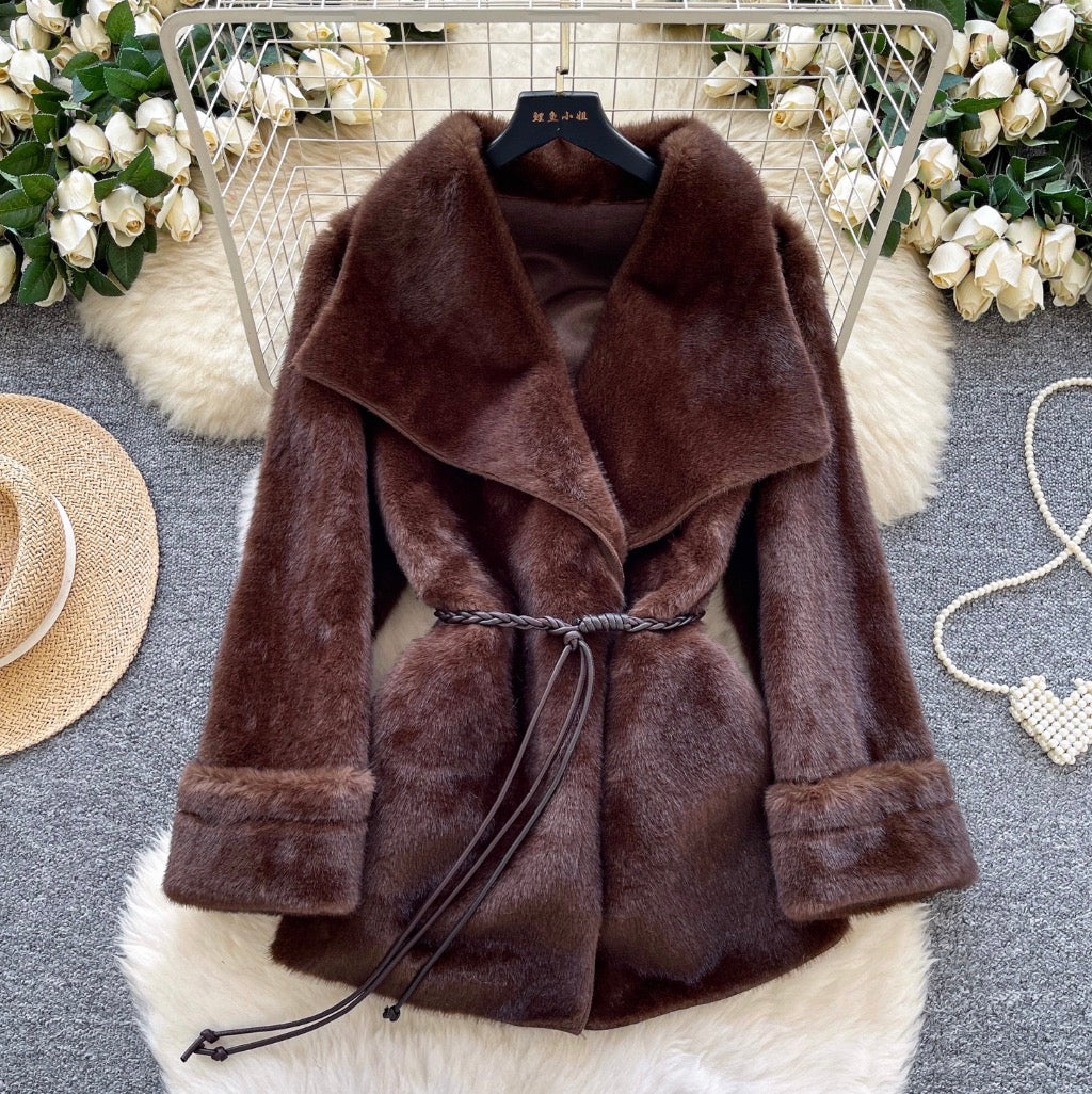 V-neck Lapeled Thermal Coat