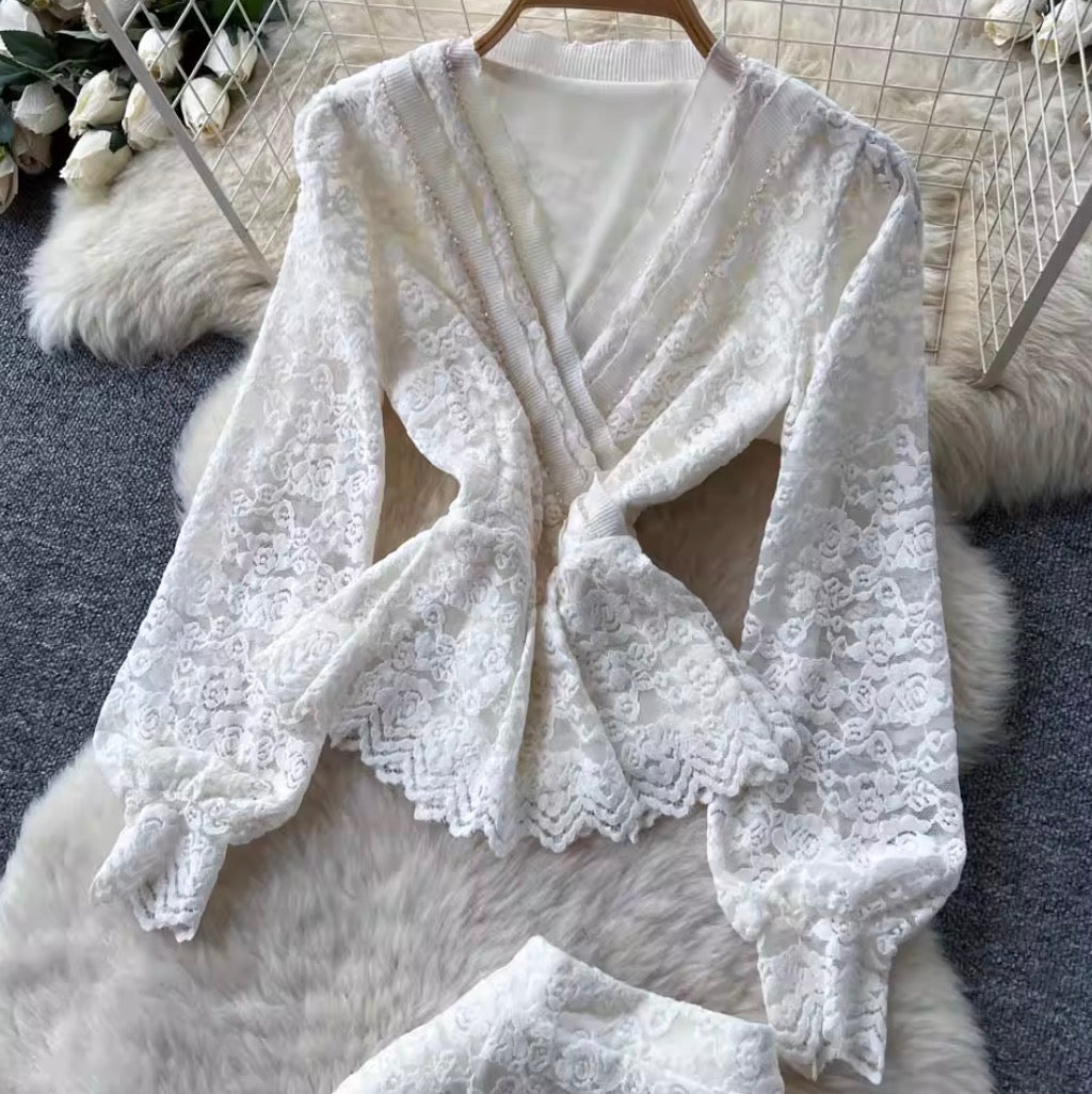 V-neck Top & Skirt Lace 2Pcs