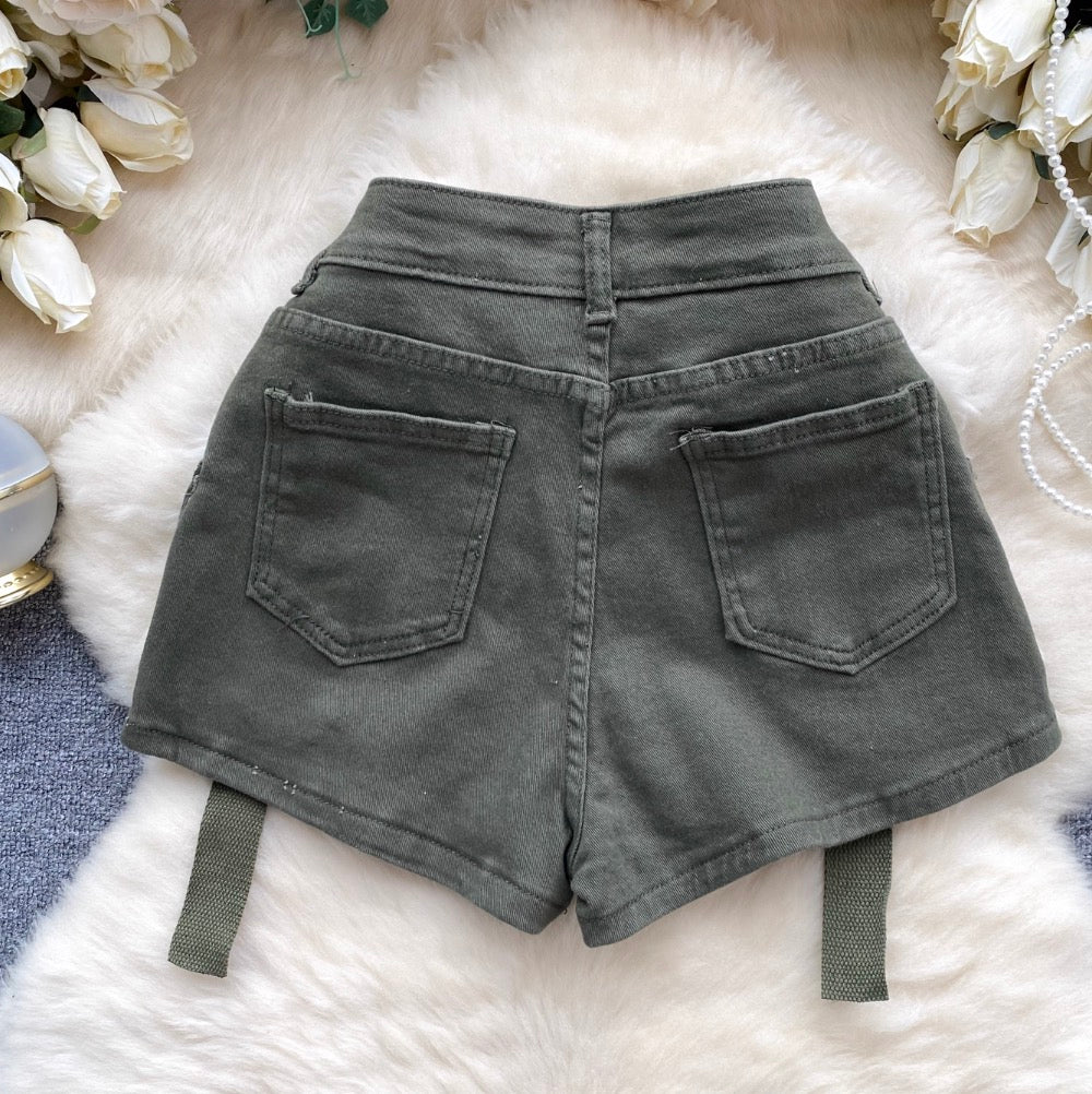 Chic Shorts with Large Pockets