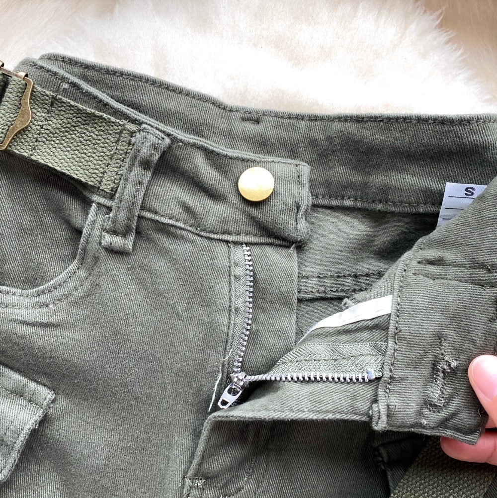 Chic Shorts with Large Pockets