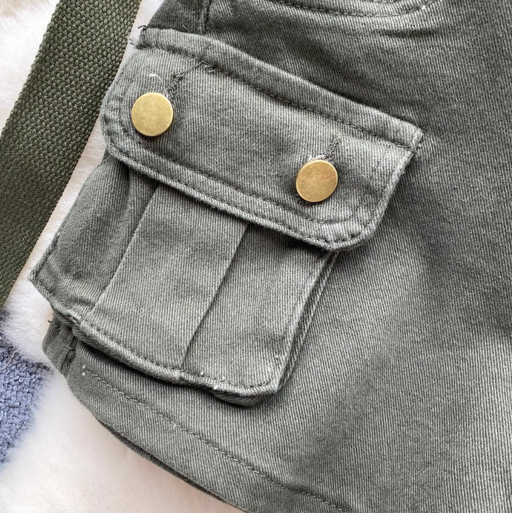 Chic Shorts with Large Pockets