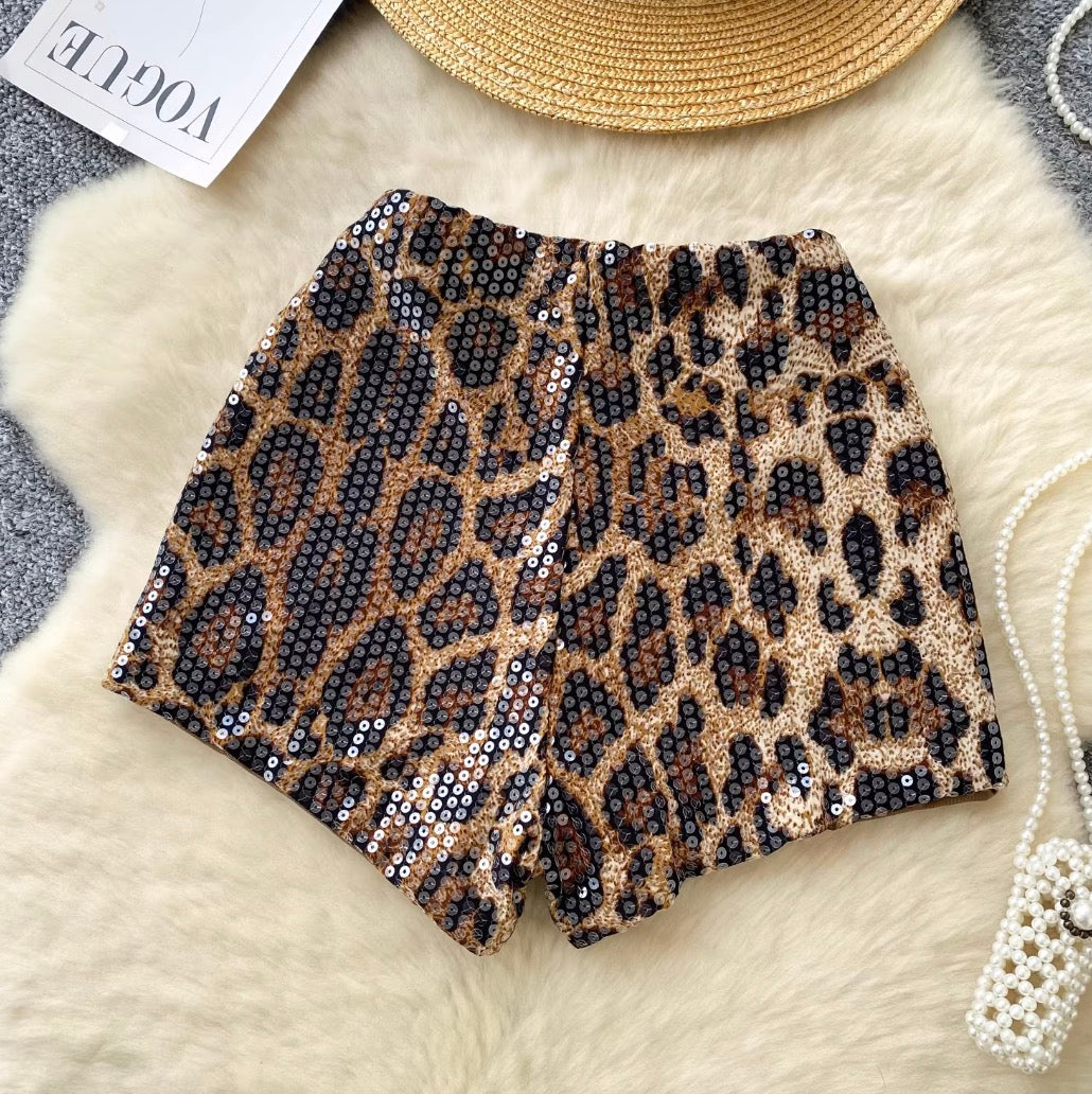 Shiny Leopard Print Sequined Shorts