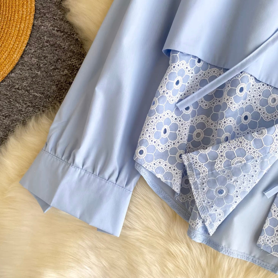 Faux Two-pieces Lace Patchwork Shirt